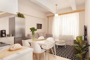 The Marble Suites, PLAKA