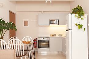 The Marble Suites, PLAKA
