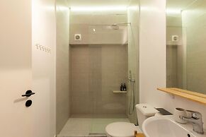 The Marble Suites, PLAKA