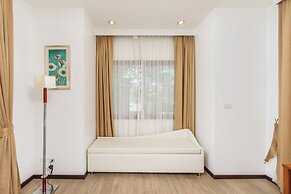 Villa Bond