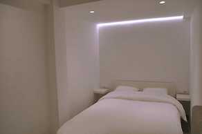 Olala One Apartment