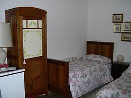 B&B Four Winds