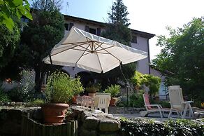 B&B Four Winds