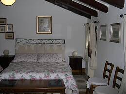 B&B Four Winds