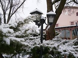 B&B Four Winds