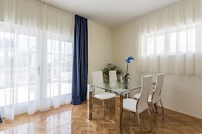 Mise Luxury Apartments