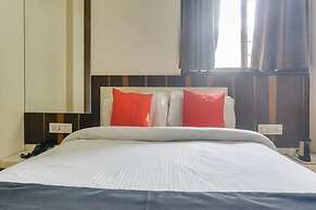Hotel Maval Grand