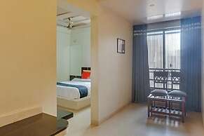 Hotel Maval Grand