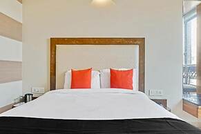 Hotel Maval Grand