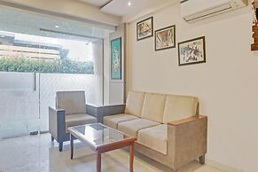 Hotel Maval Grand