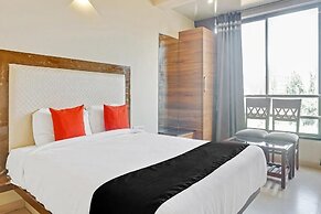 Hotel Maval Grand
