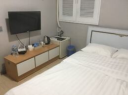 Daegu Dongseongro Gyeong`s Hostel