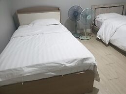 Daegu Dongseongro Gyeong`s Hostel