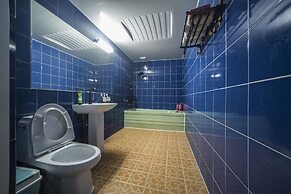 Daegu Dongseongro Gyeong`s Hostel