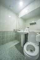 Daegu Dongseongro Gyeong`s Hostel