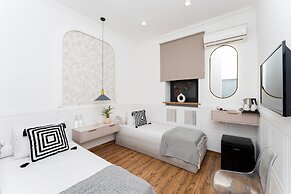 Alex Hotel