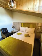 Alex Hotel