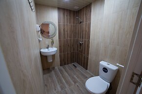Alex Hotel