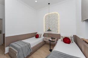 Alex Hotel