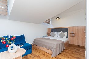 Alex Hotel