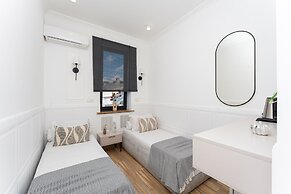 Alex Hotel