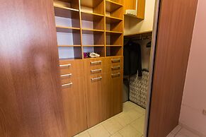 Central Retro Apartment