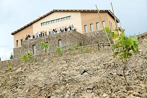Buil & Gine Wine Hotel
