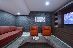 Econo Express Hotel