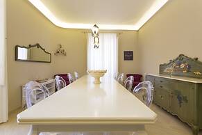 Maecò Ortigia B&B