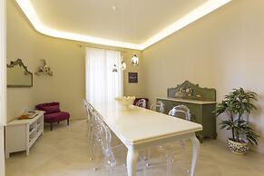Maecò Ortigia B&B