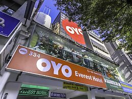 OYO 334 Everest Hotel