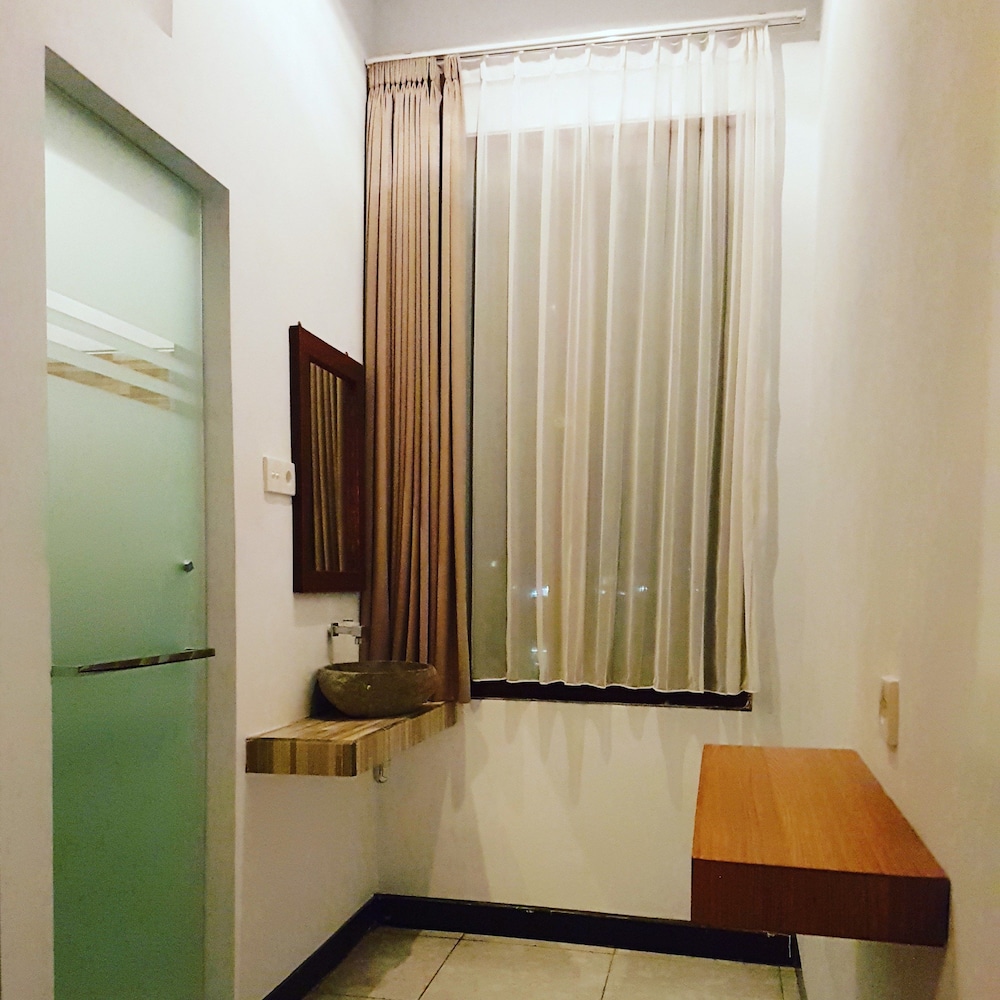 Valomia Guest House