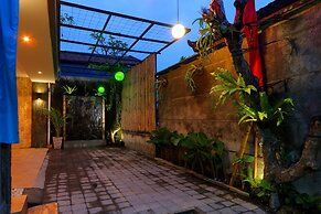 Valomia Guest House