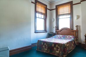 O'Malley's Hotel