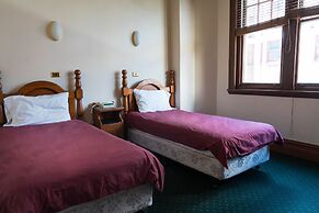 O'Malley's Hotel