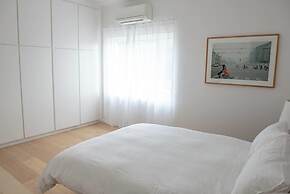 Tamarama Ocean Views H397
