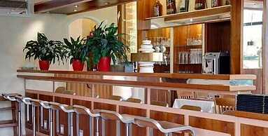 Hotel Manu