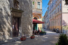 Old City Romantic Studios