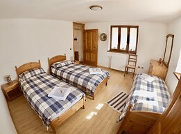 4lander House Balins