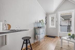 Mi Casa Tu Casa - SG