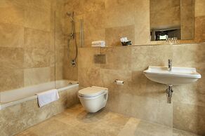 Chirnside Hall Hotel