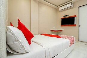 OYO 7407 Hotel Blue Sea