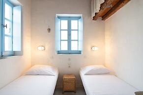 Serifos Houses Hora
