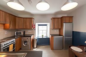 Hamilton House Holiday Apartments