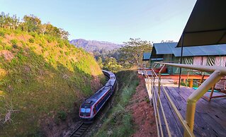 Train View Chalet