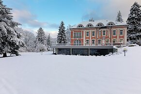Wellness & Spa hotel Villa Regenhart