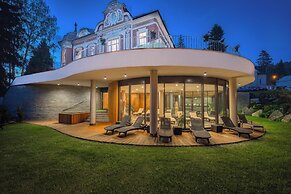 Wellness & Spa hotel Villa Regenhart