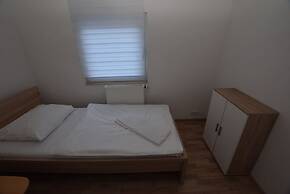 AB Apartment 15