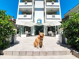 Hotel The One