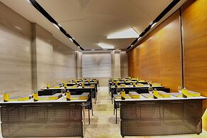 Radisson Bengaluru City Center